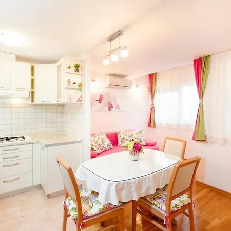 Apartman Marin