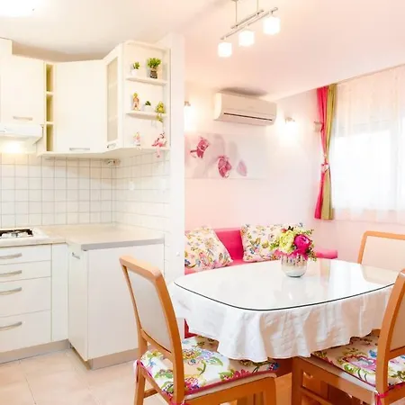 Lägenhet Apartman Marin *